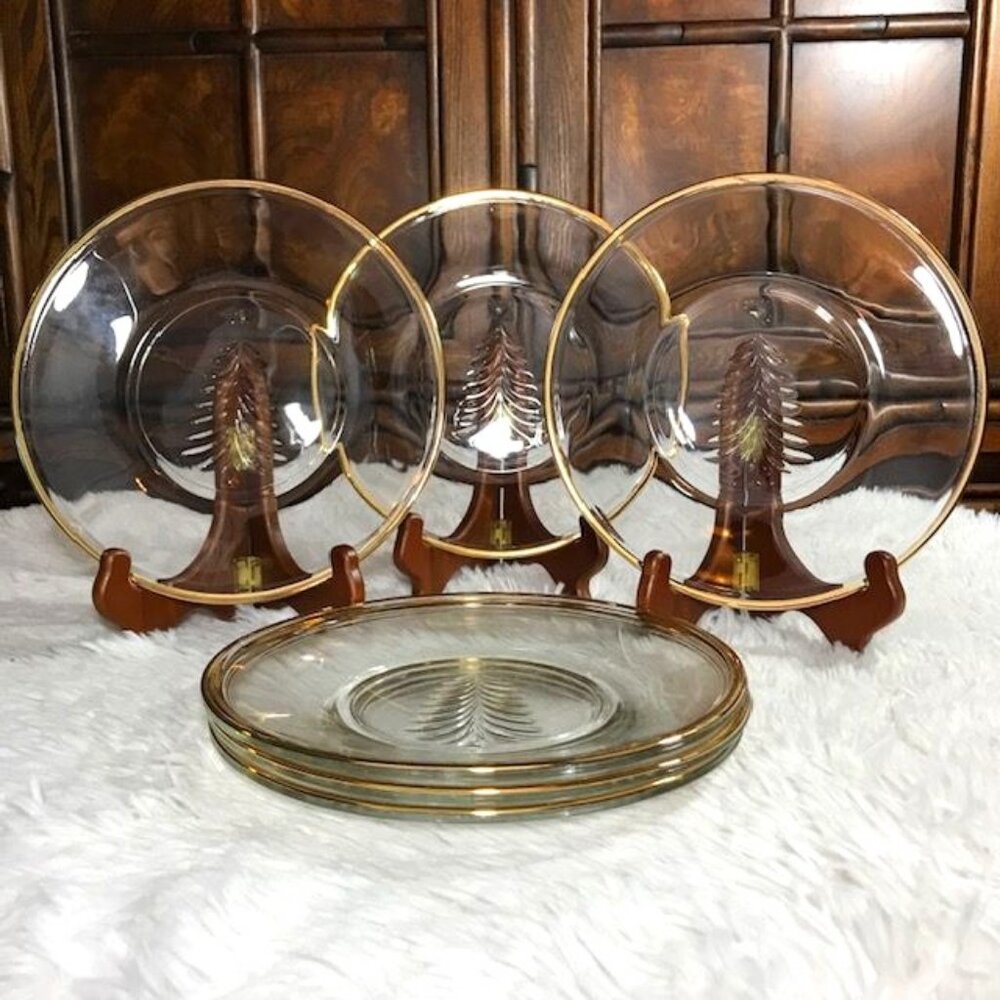 Set of 6 Vintage Gold Rimmed Christmas Tree North Star Glass Plates